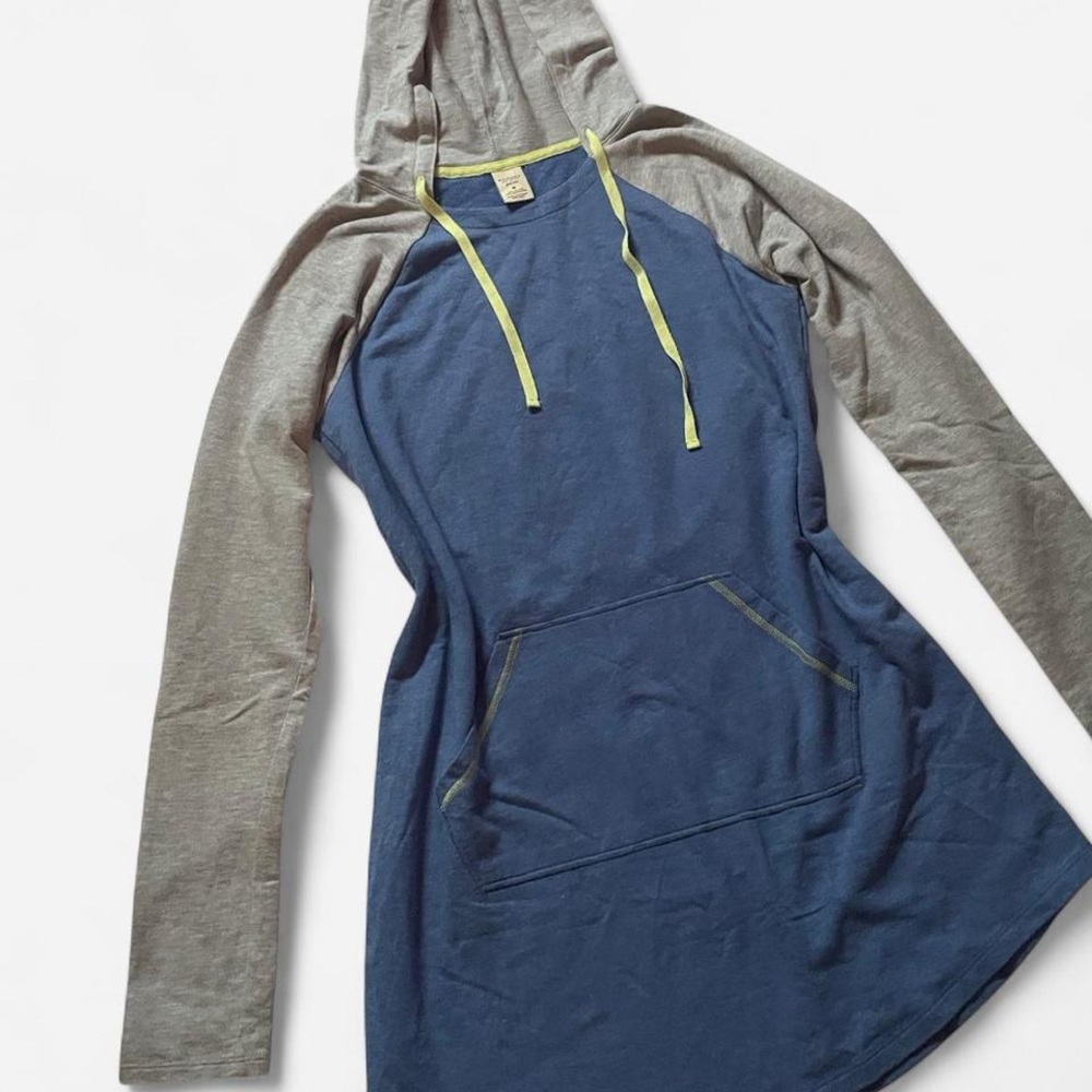 Beachy Cover up Hoodie Dress • size - Medium • Sonoma